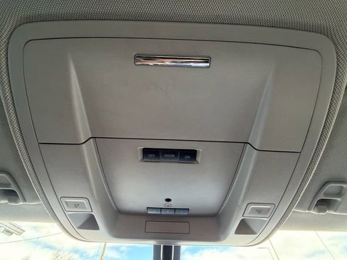 Used 2018 GMC Sierra 2500 SLT w/ Duramax Plus Package image 35