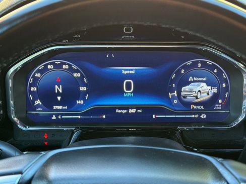 Used 2024 Chevrolet Silverado 1500 LT w/ Protection Package image 32