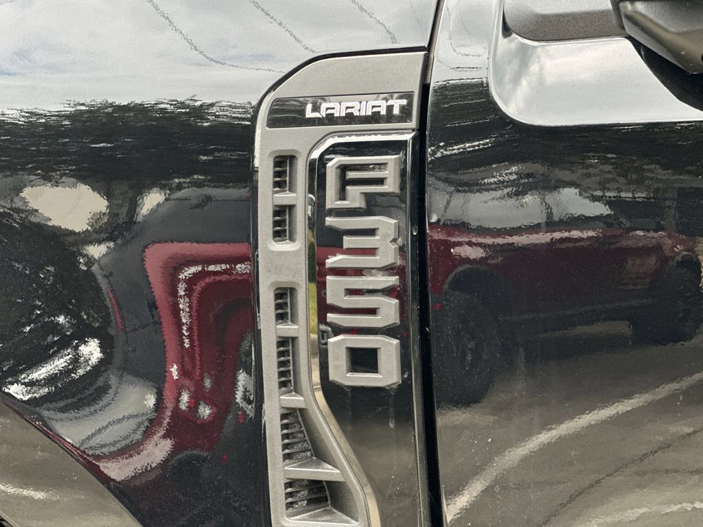 New 2026 Ford F350 Lariat w/ Black Appearance Package AWD/4WD image 27