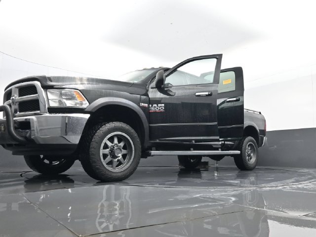 Used 2016 RAM 2500 SLT AWD/4WD image 31