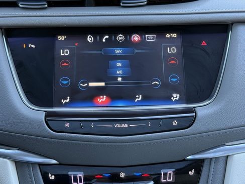 Used 2017 Cadillac XT5 Luxury w/ Driver Awareness Package image 40