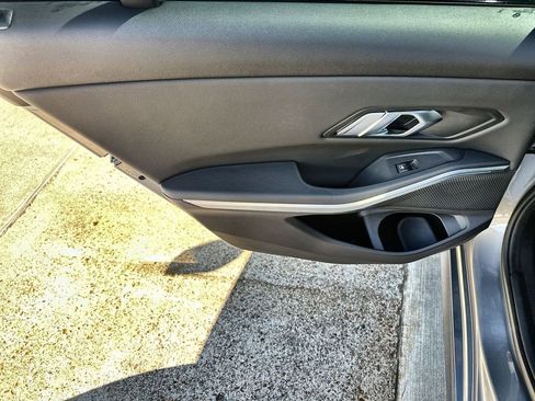 Used 2023 BMW 330i Sedan w/ Driving Assistance Package image 15