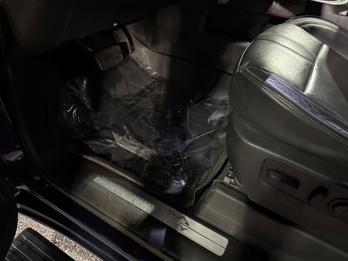 Used 2022 Chevrolet Silverado 1500 High Country w/ Safety Package II image 20