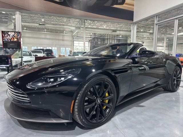 Used 2019 Aston Martin DB11 Volante RWD image 21