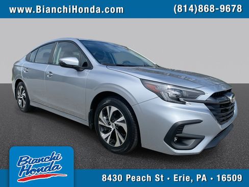 Used 2023 Subaru Legacy Premium AWD/4WD image 1