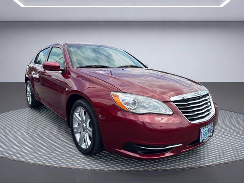 Used 2013 Chrysler 200 LX FWD image 8