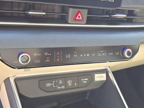 New 2026 Kia Carnival SX image 27