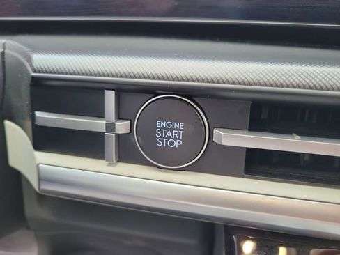 Used 2024 Hyundai Santa Fe SEL image 26