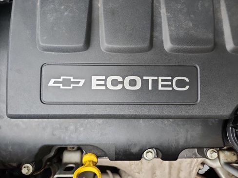 Used 2019 Chevrolet Trax LS FWD image 27