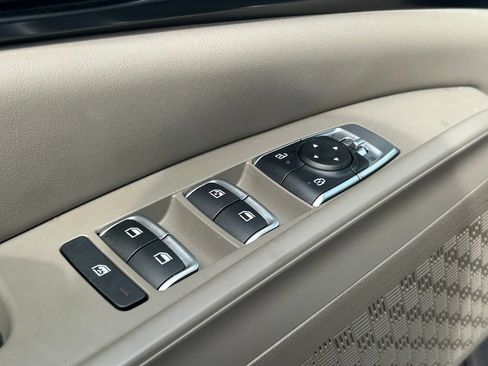 Used 2026 Kia Carnival FWD image 23