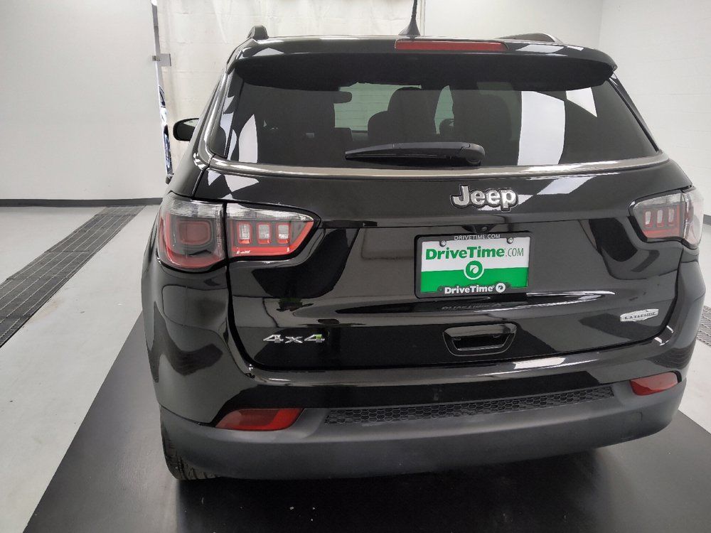 Used 2025 Jeep Compass Latitude AWD/4WD image 6
