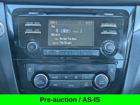 Used 2015 Nissan Rogue SV AWD/4WD image 17