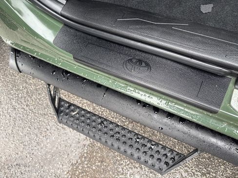 Used 2022 Toyota Tacoma TRD Off-Road image 41