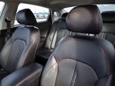 Used 2020 Kia Optima SE image 16