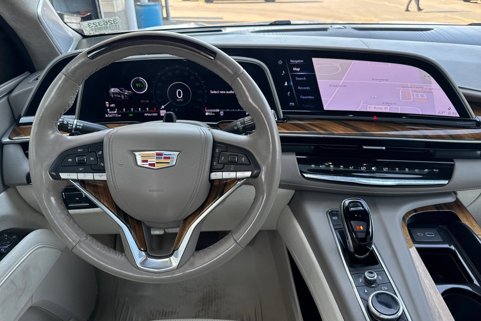 Used 2024 Cadillac Escalade Sport Platinum w/ LPO, ONYX Package AWD/4WD image 16