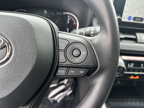 Certified 2025 Toyota RAV4 XLE w/ Convenience Package FWD image 20