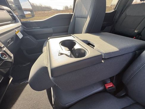 New 2026 Ford F250 XLT w/ XLT Premium Package image 37