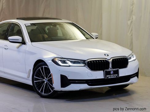 Certified 2023 BMW 530i xDrive w/ Premium Package AWD/4WD image 2