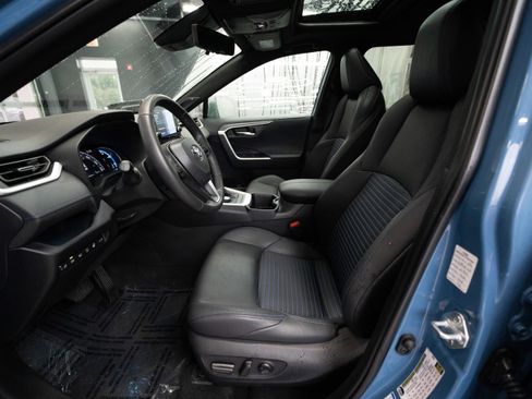 Certified 2022 Toyota RAV4 XSE image 9