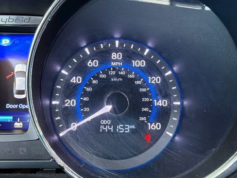 Used 2014 Hyundai Sonata Limited w/ Panoramic Sunroof Package 02 image 33