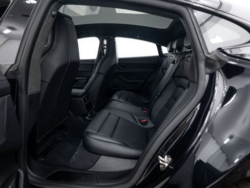 Certified 2024 Porsche Taycan GTS AWD/4WD image 24