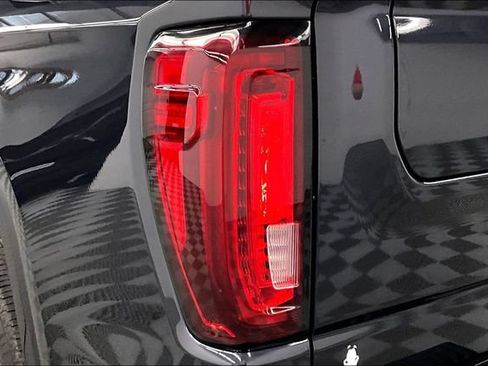 Used 2024 GMC Sierra 1500 Denali Ultimate AWD/4WD image 38