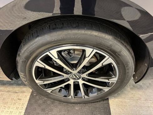 Certified 2024 Volkswagen Jetta Sport FWD image 15