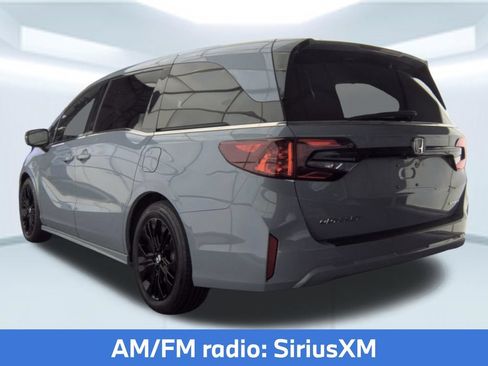Used 2025 Honda Odyssey Sport-L image 4