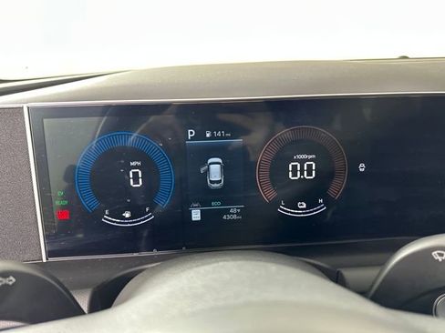 Used 2025 Hyundai Tucson Blue image 17