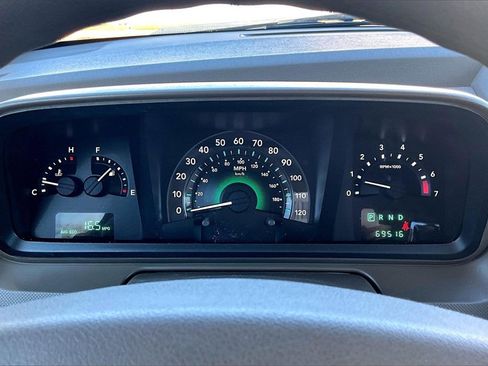 Used 2009 Dodge Journey SXT w/ Rear Seat Video Group image 20