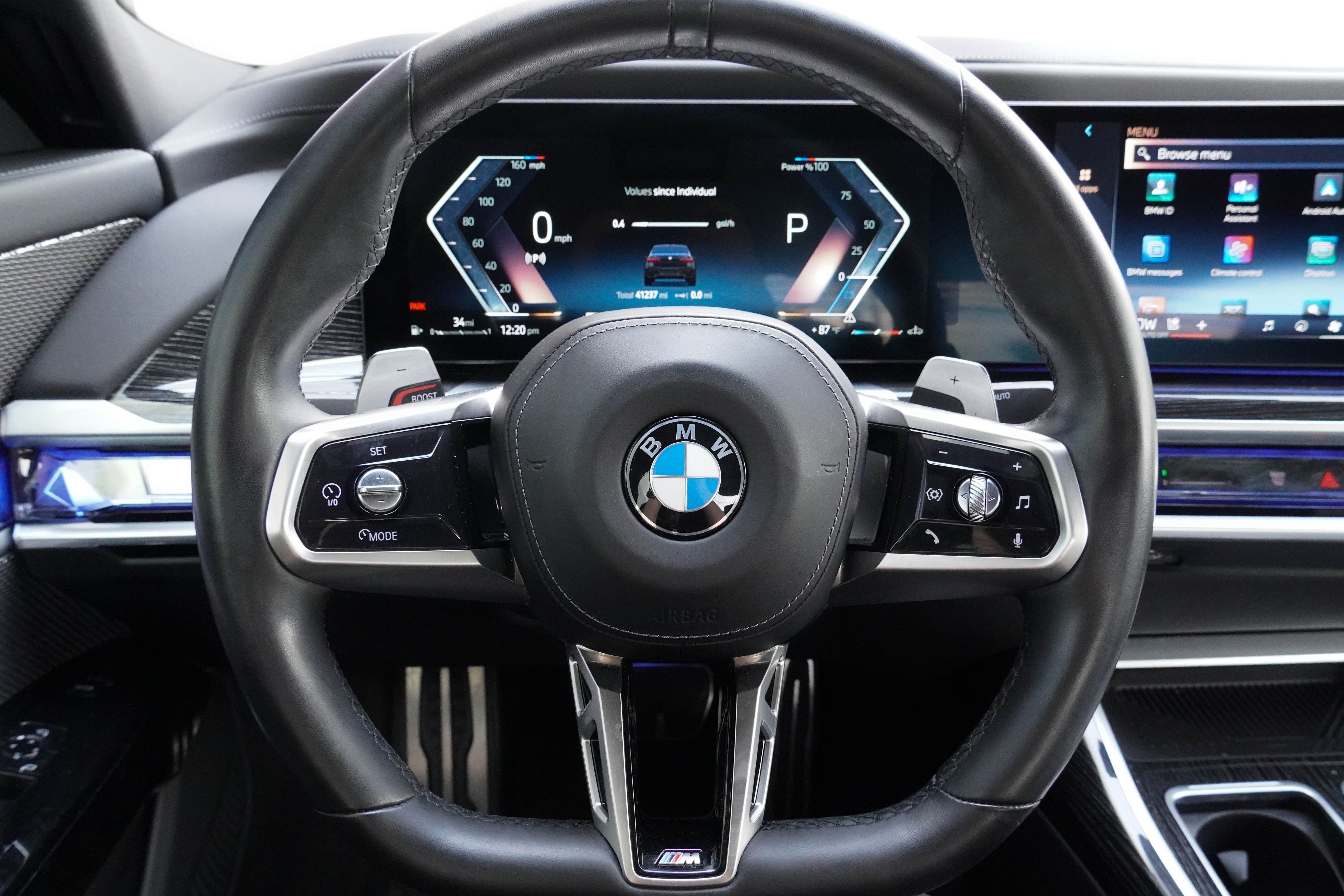 Used 2023 BMW 740i RWD image 18