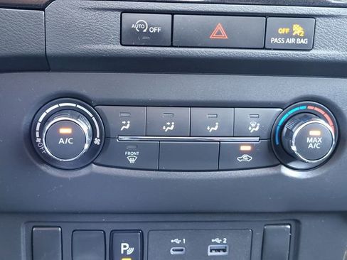 Certified 2024 Nissan Frontier SV w/ Technology Package AWD/4WD image 13