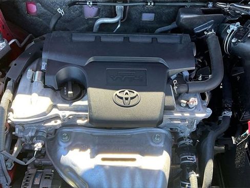 Used 2015 Toyota RAV4 XLE image 31