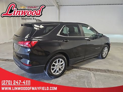 Used 2024 Chevrolet Equinox LT FWD image 2