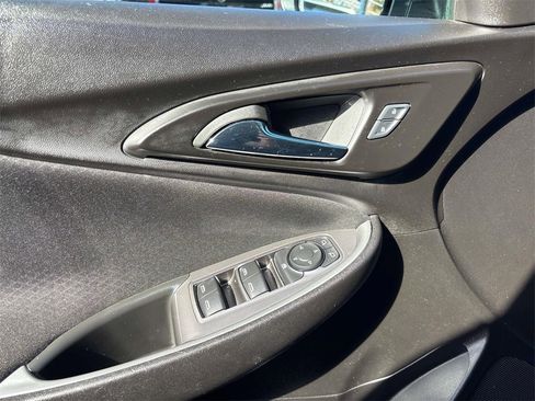 Used 2024 Chevrolet Malibu LT image 17