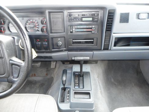 Used 1996 Jeep Cherokee 4WD 4-Door image 20