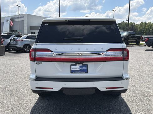 Used 2021 Lincoln Navigator L Reserve w/ Luxury Package AWD/4WD image 6