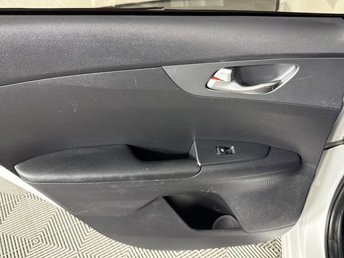 Used 2021 Kia Forte Sedan FWD image 24