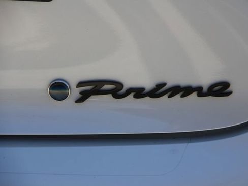 Used 2024 Toyota Prius Prime FWD image 10