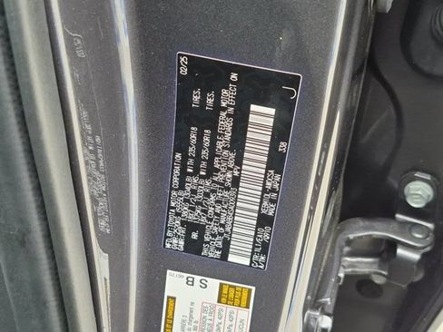 Used 2025 Lexus RZ 300e w/ Accessory Package (2T) FWD image 35