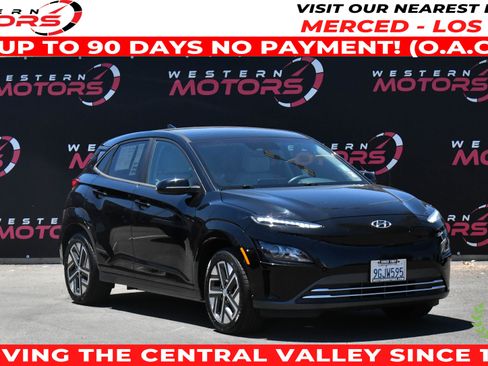 Used 2023 Hyundai Kona SE w/ Cargo Package FWD image 1