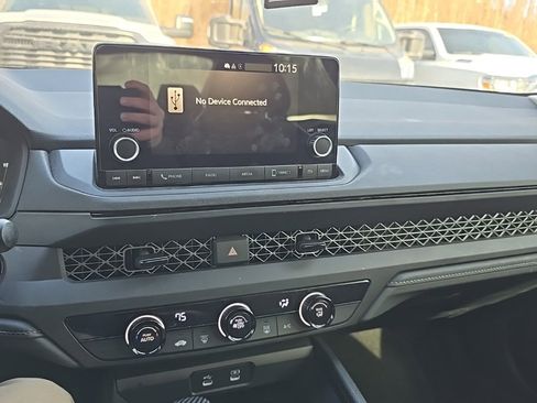 Used 2023 Honda Accord LX image 21