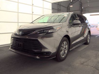 Used 2024 Toyota Sienna LE