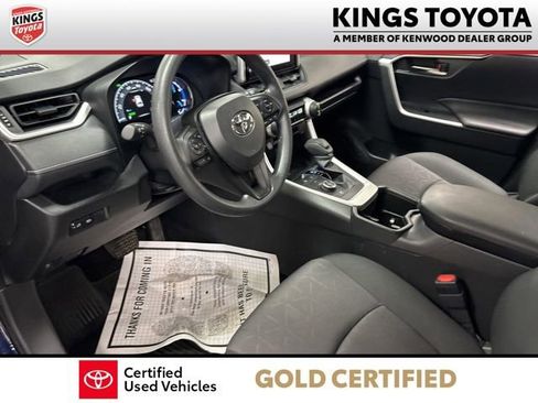Used 2025 Toyota RAV4 XLE image 16