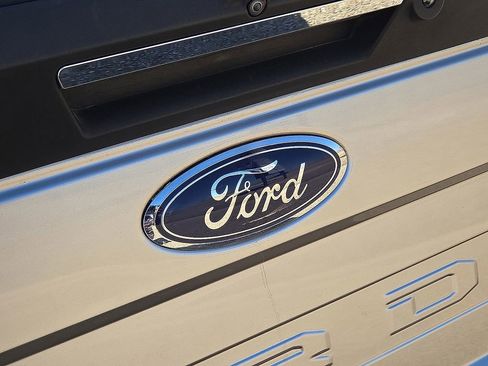 Used 2022 Ford F250 Lariat w/ Lariat Ultimate Package image 14