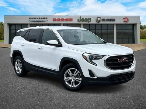 Used 2018 GMC Terrain SLE FWD image 2