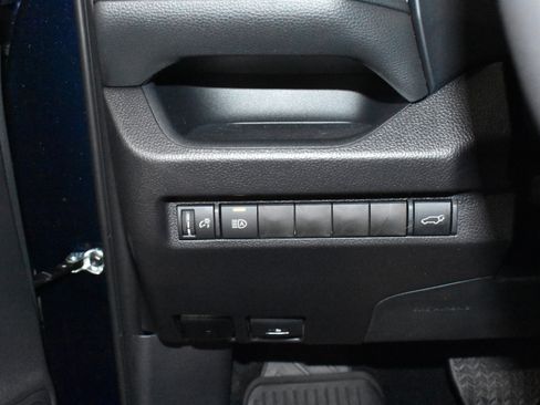 Used 2025 Toyota RAV4 XLE Premium FWD image 15