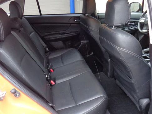 Used 2014 Subaru Crosstrek 2.0i Limited AWD/4WD image 17
