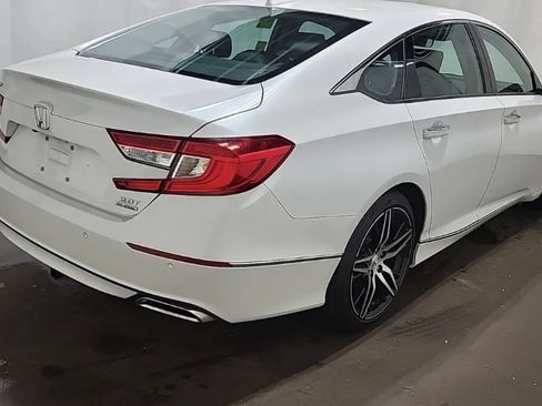 Used 2022 Honda Accord Touring image 8