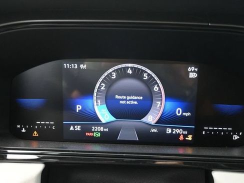 Used 2025 Volkswagen Taos S AWD/4WD image 17